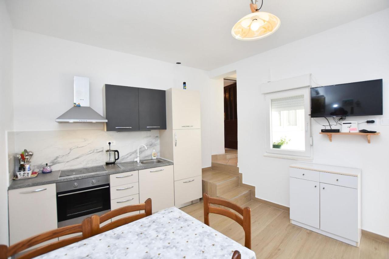 Apartment Miledina プリモシュテン エクステリア 写真
